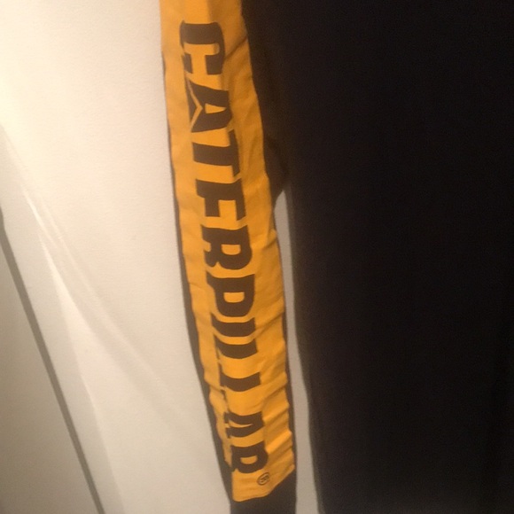 Like New Boss Caterpillar Black and Yellow 100% Cotton Long Sleeve Shirt SZ M - Picture 4 of 7